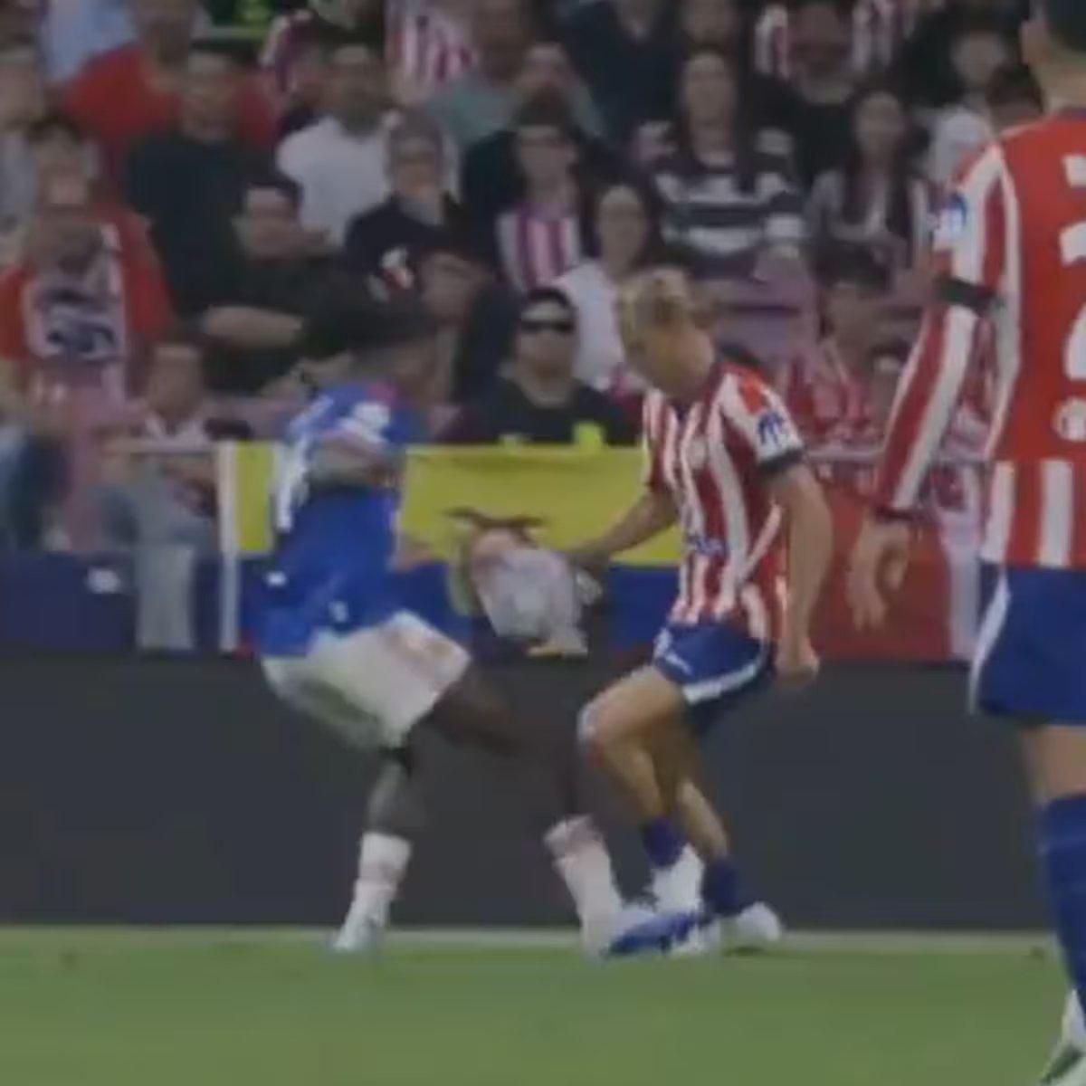 分析师：马竞进球不该吹，阿德耶米该获点球